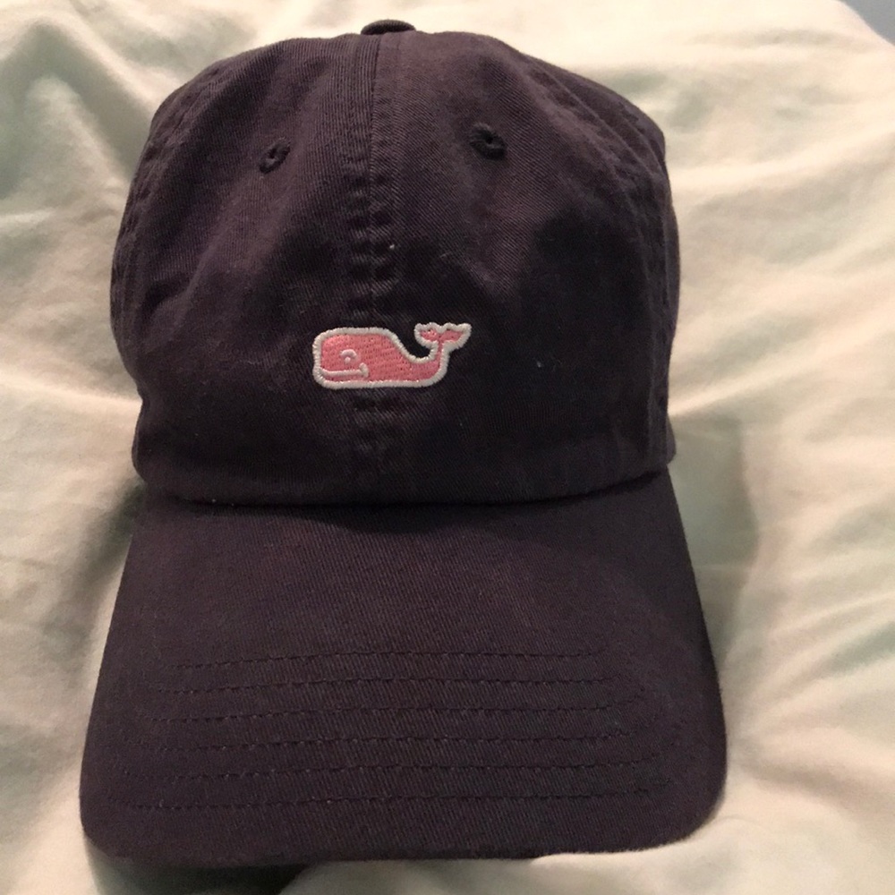Used Vineyard Vines navy blue cap